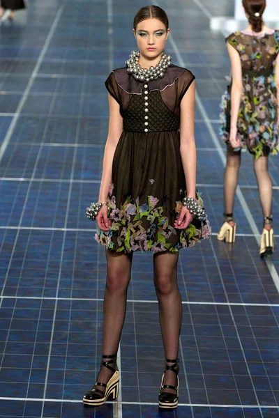 Look 65